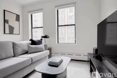 Main picture of 222 E Chestnut Condo