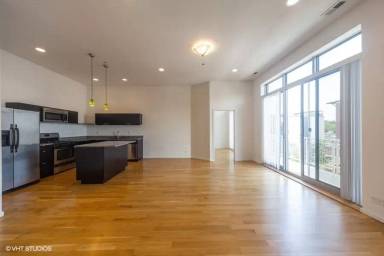 Main picture of 2157 N Damen
