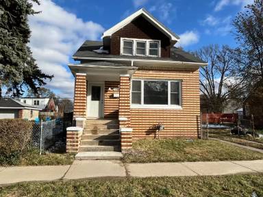 Main picture of 19184 Hasse St