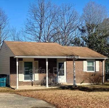 Main picture of 2911 Wedgedale Ave