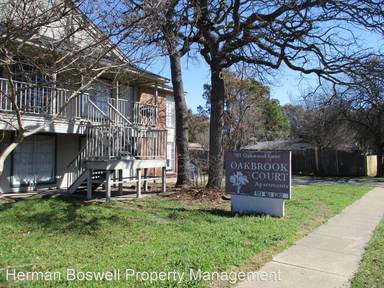 Main picture of 701 Oakwood Ln