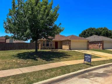 Main picture of 1009 McKavett Dr