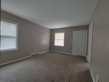Main picture of 9947 Abington Ave