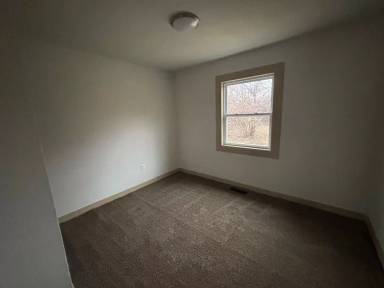 Main picture of 1833 SE Pennsylvania Ave