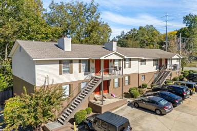 Main picture of 449 N Donahue Dr