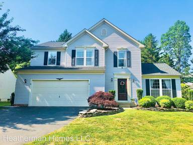 Main picture of 15 Blue Spruce Cir