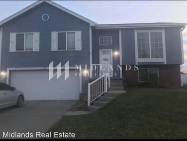 Main picture of 729 Fenwick St