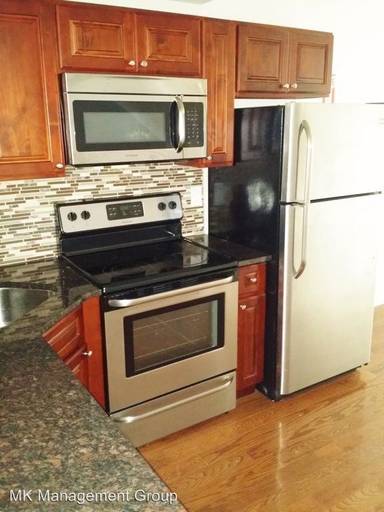 Main picture of 1820 W Berks St