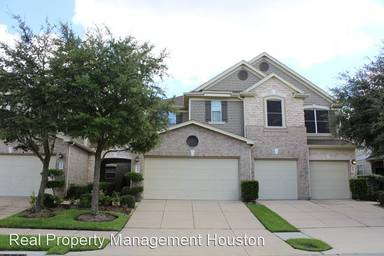 Main picture of 16038 Limestone Lake Dr
