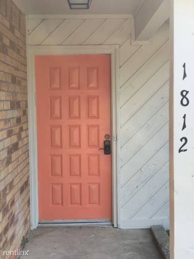 Main picture of 1812 Southcrest Dr