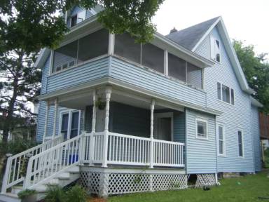 Main picture of 1125 W 3rd St