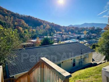 Main picture of 92 Drury Ln