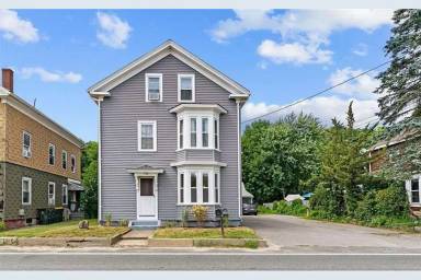 Main picture of 356 Pascoag Main St