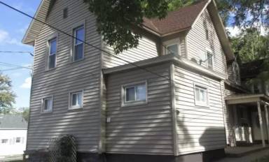 Main picture of 140 N Meadow St