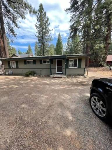 Main picture of 905 Lapham Dr