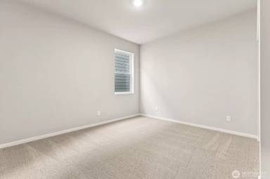 Main picture of 2227 Trailside Dr NE