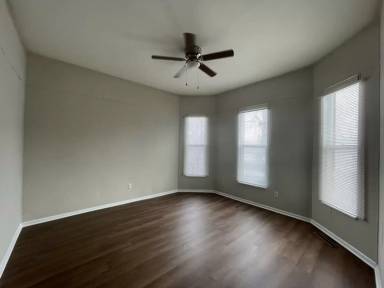 Main picture of 1021 N Sherman Ave