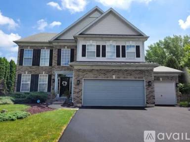 Main picture of 741 Regal Ln