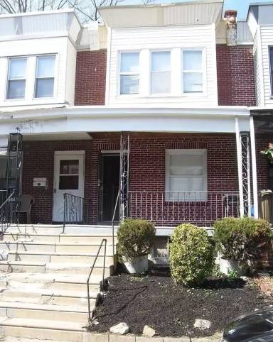 Main picture of 147 E Pleasant St