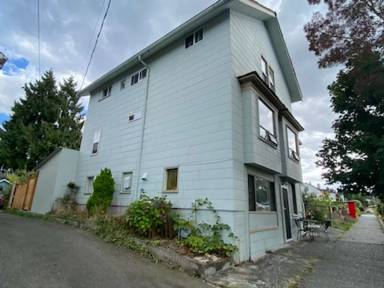 Main picture of 3012 21st Ave S