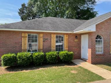 Main picture of 118 Halal Ct