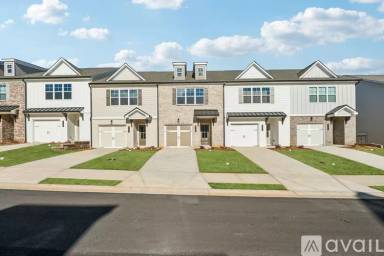 Main picture of 5350 Fox Den Rd