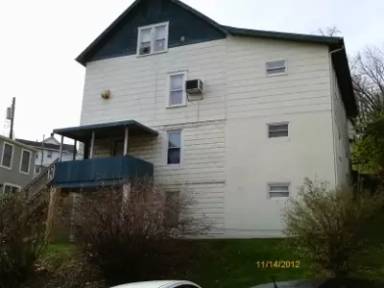 Main picture of 464 Stewart St