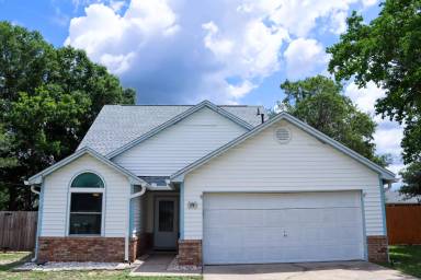 Main picture of 19 Holly Rd