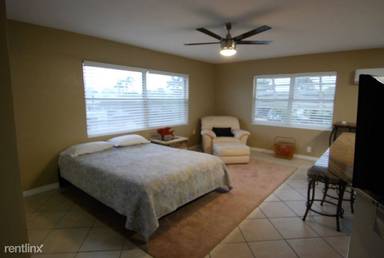 Main picture of 204 104th Ave