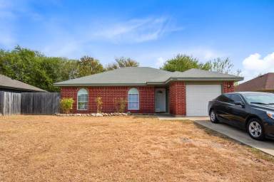Main picture of 2606 Cross Timber Dr