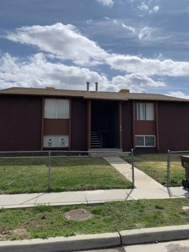 Main picture of 1881 W Lake Park Dr