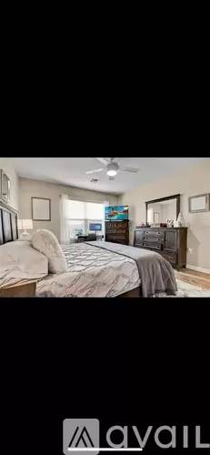 Main picture of 4520 Silver Lining St