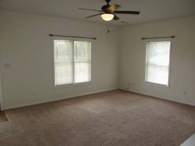 Main picture of 226 Lola Ln