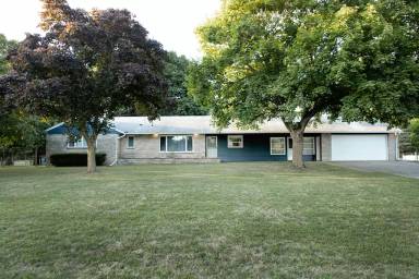 Main picture of Q Avenue Ranch