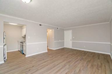Main picture of Chestnut Commons Apartments