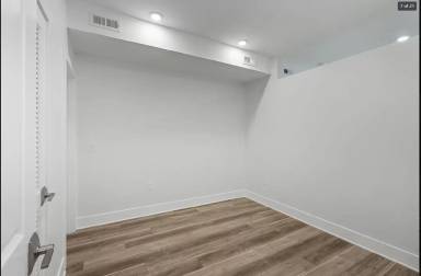 Main picture of 3843 Wallace St
