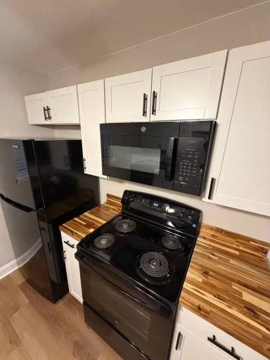 Main picture of 5527 Read St