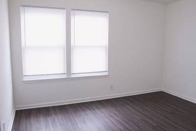 Main picture of 2204 N Berkshire Rd