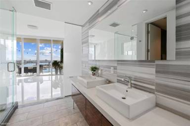 Main picture of Marquis Miami