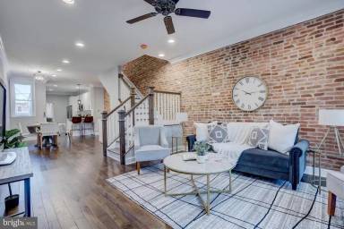 Main picture of 3510 Gough St