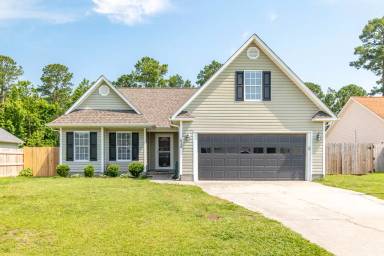 Main picture of 513 Blackberry Ct