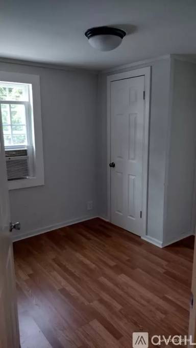 Main picture of 1320 Brown St