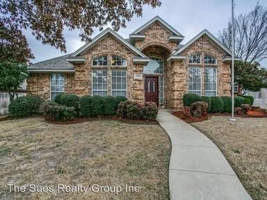 Main picture of 6705 Rolling Hills Dr