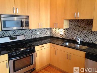 Main picture of 2216 W North Ave