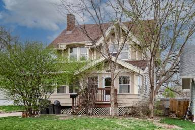 Main picture of 2579 Mary St