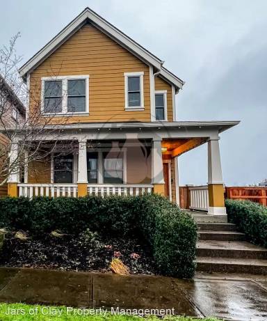 Main picture of 758 Edwards Rd S