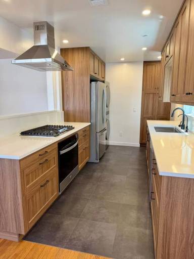 Main picture of 4075 Sequoia St