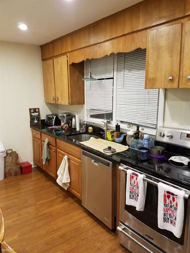 Main picture of 31 Boylston St