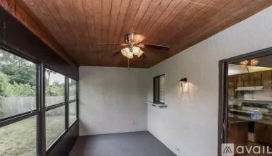 Main picture of 1581 Giles St NW