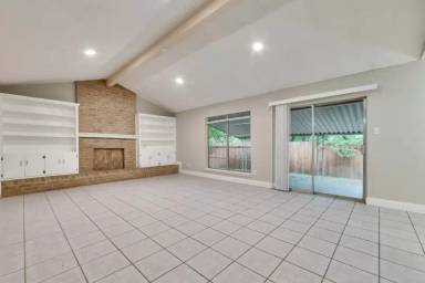 Main picture of 10307 E Rutland Vlg